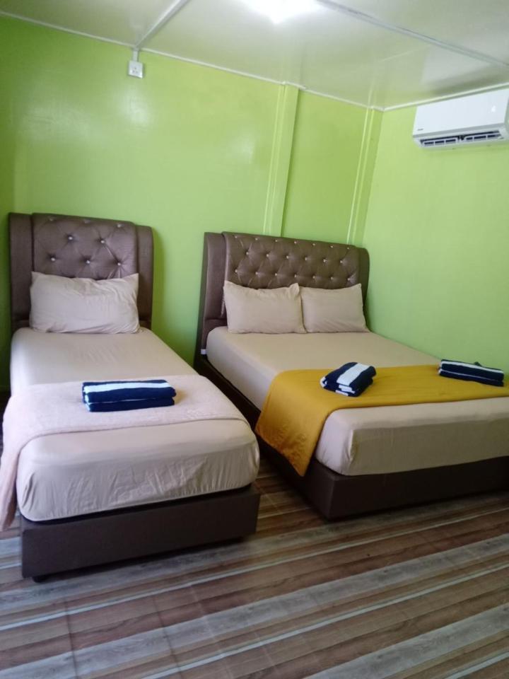 Oceanboys Inn Kampong Pasir Panjang  Buitenkant foto
