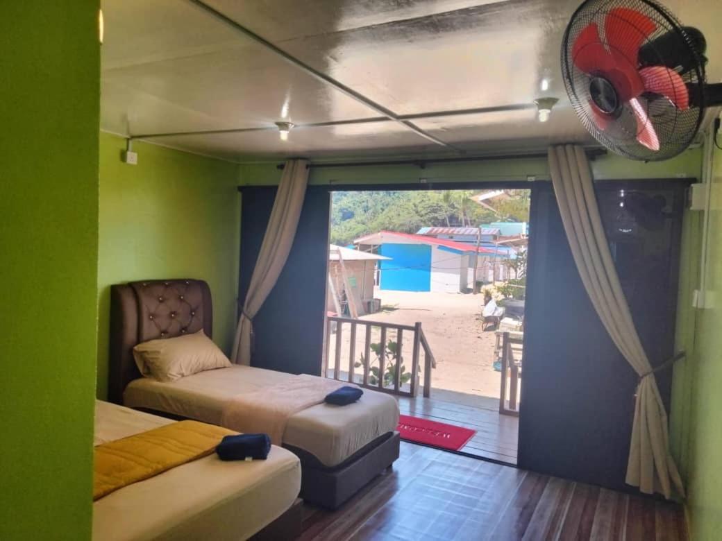 Oceanboys Inn Kampong Pasir Panjang  Buitenkant foto