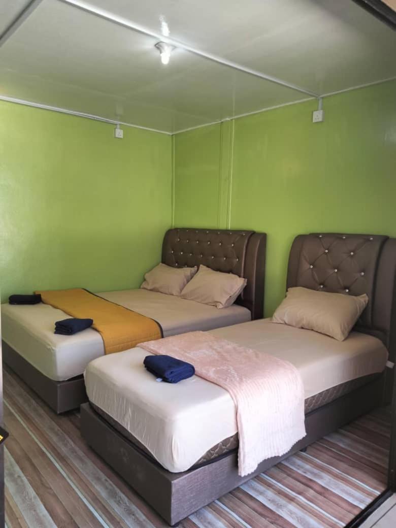 Oceanboys Inn Kampong Pasir Panjang  Buitenkant foto